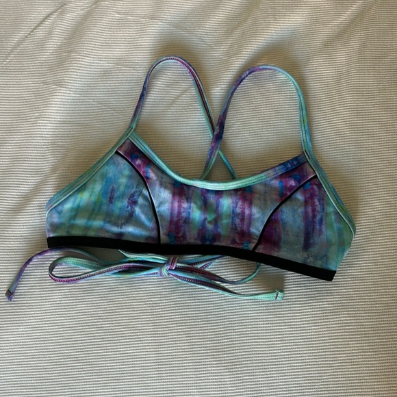 Jolyn Tie-back Aaron Top - Picture 1 of 2